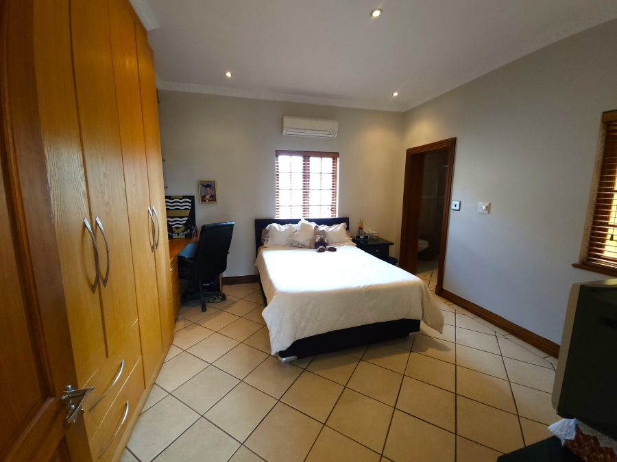 4 Bedroom Property for Sale in Kensington Gauteng