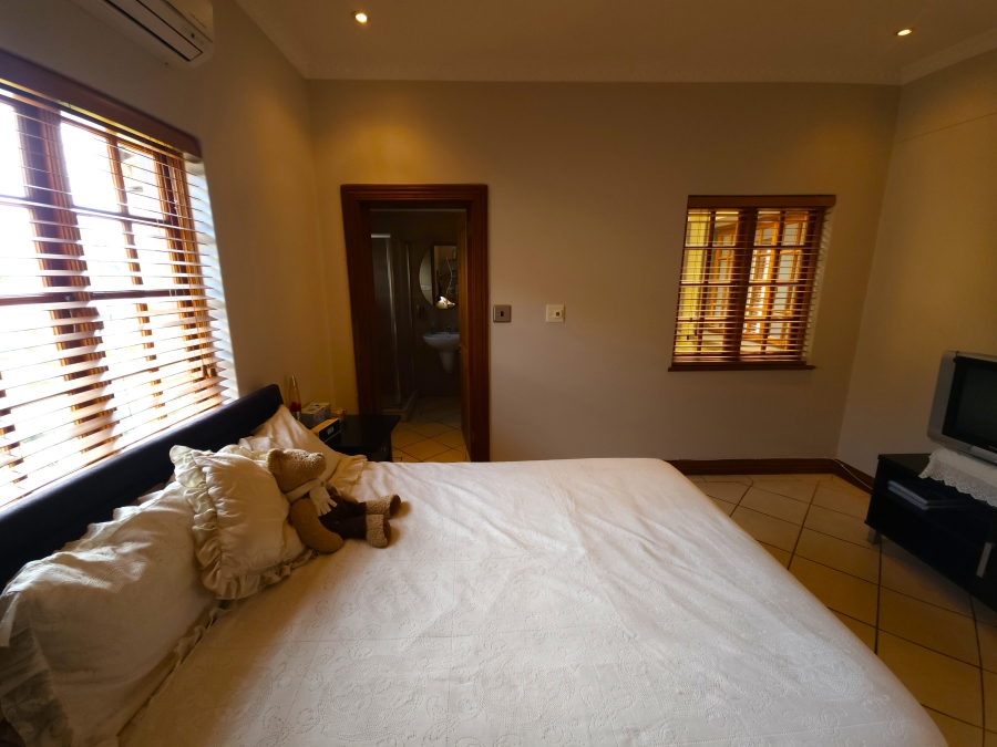 4 Bedroom Property for Sale in Kensington Gauteng