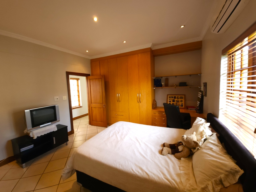 4 Bedroom Property for Sale in Kensington Gauteng