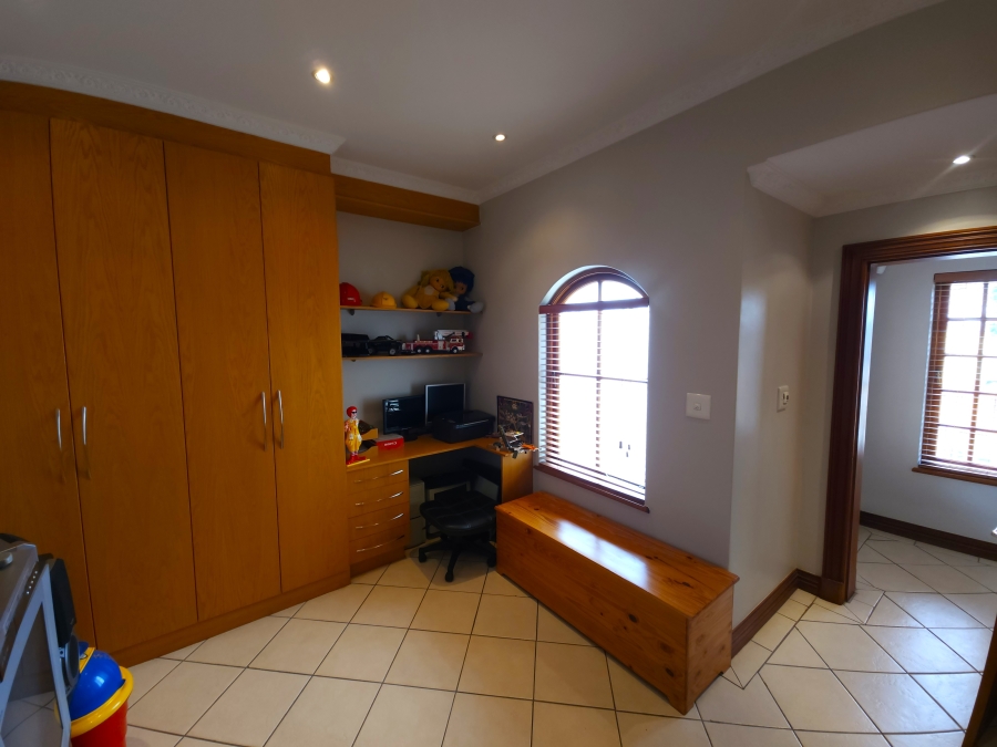 4 Bedroom Property for Sale in Kensington Gauteng