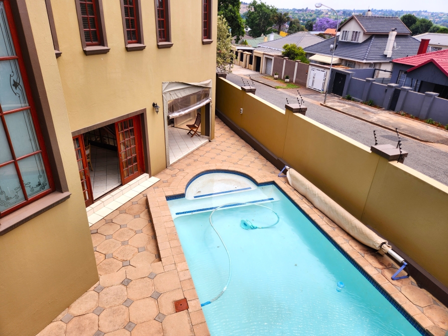 4 Bedroom Property for Sale in Kensington Gauteng