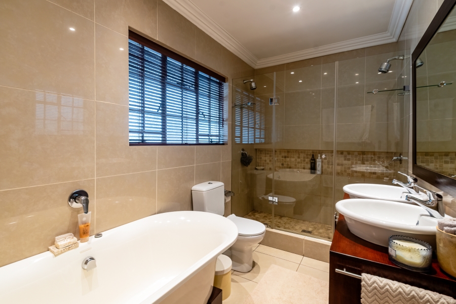 4 Bedroom Property for Sale in Lynnwood Glen Gauteng