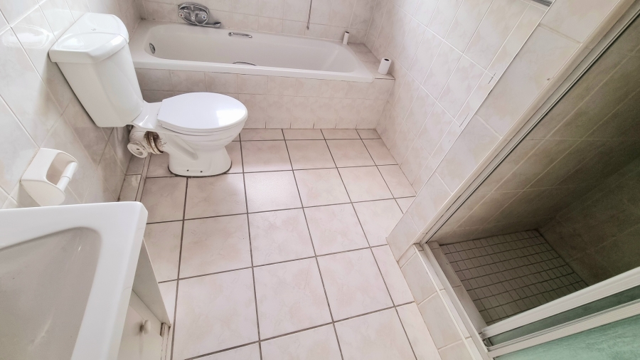 3 Bedroom Property for Sale in Halfway Gardens Gauteng