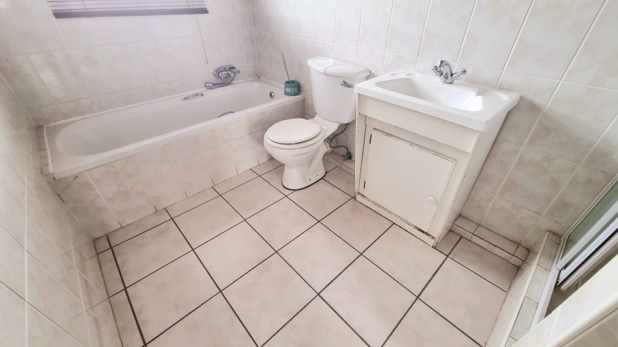 3 Bedroom Property for Sale in Halfway Gardens Gauteng