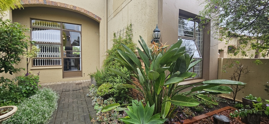 2 Bedroom Property for Sale in Dowerglen Ext 3 Gauteng