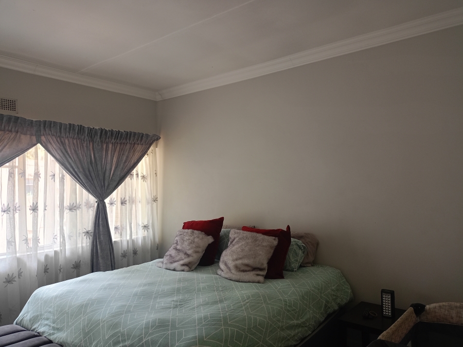2 Bedroom Property for Sale in Three Rivers Gauteng