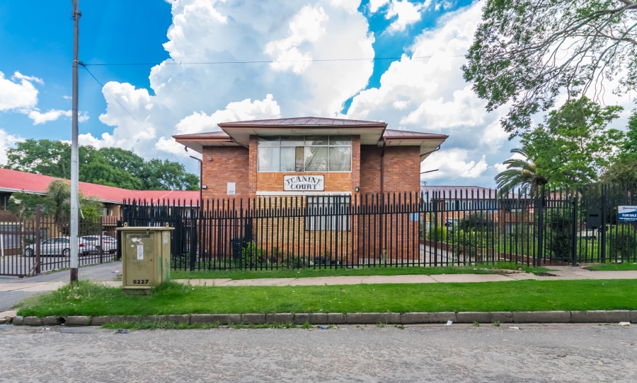 1 Bedroom Property for Sale in Florida Gauteng