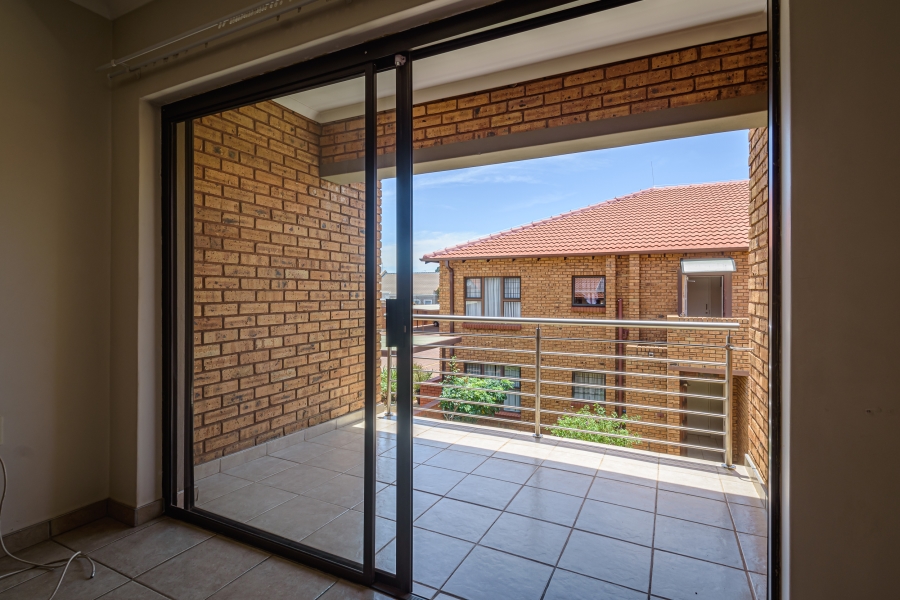 1 Bedroom Property for Sale in Willow Park Manor Gauteng