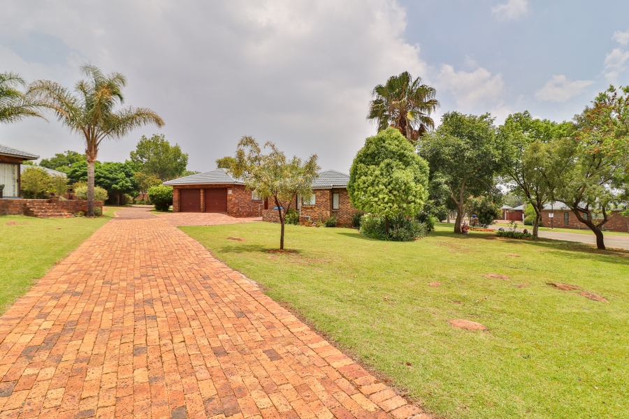 4 Bedroom Property for Sale in Vaal Marina Gauteng