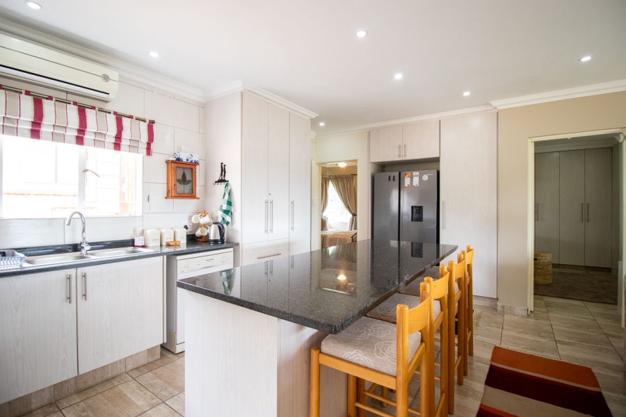 4 Bedroom Property for Sale in Vaal Marina Gauteng