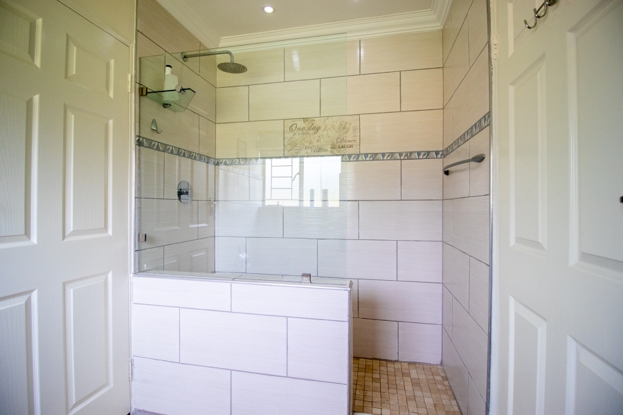 4 Bedroom Property for Sale in Vaal Marina Gauteng