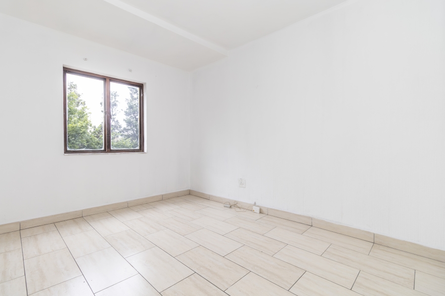 1 Bedroom Property for Sale in Paulshof Gauteng