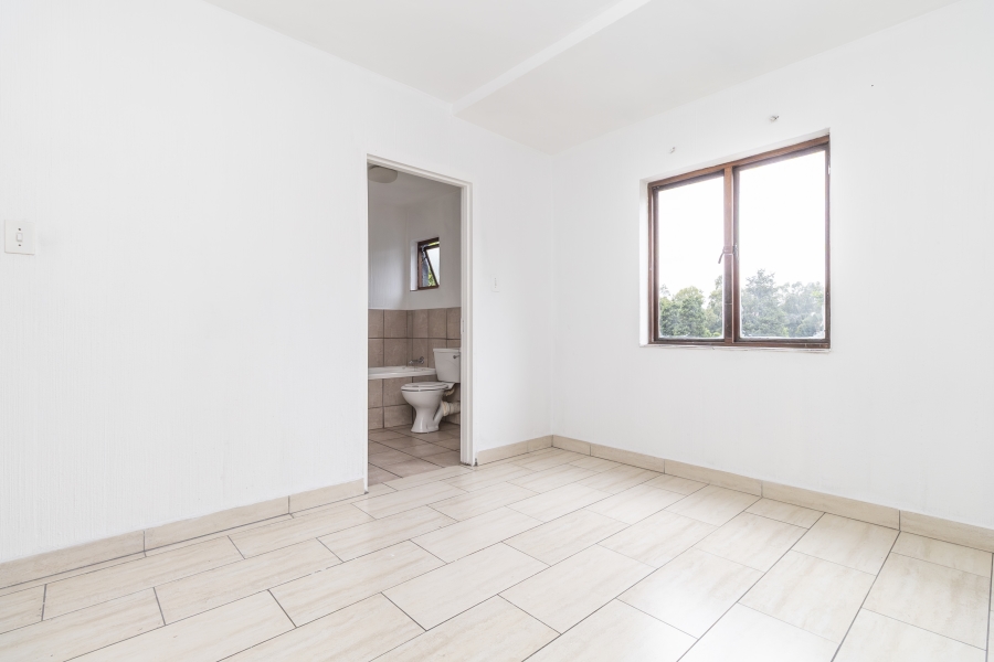 1 Bedroom Property for Sale in Paulshof Gauteng