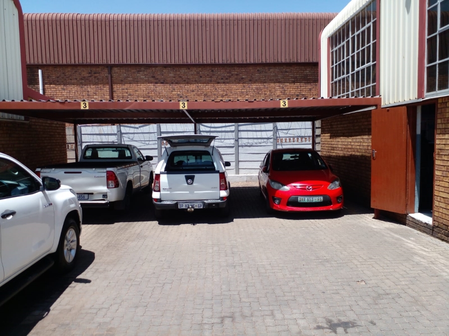 To Let commercial Property for Rent in Apex Gauteng