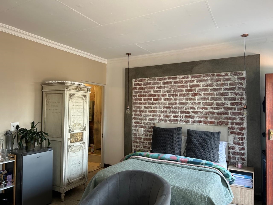 To Let 1 Bedroom Property for Rent in Eldoraigne Gauteng