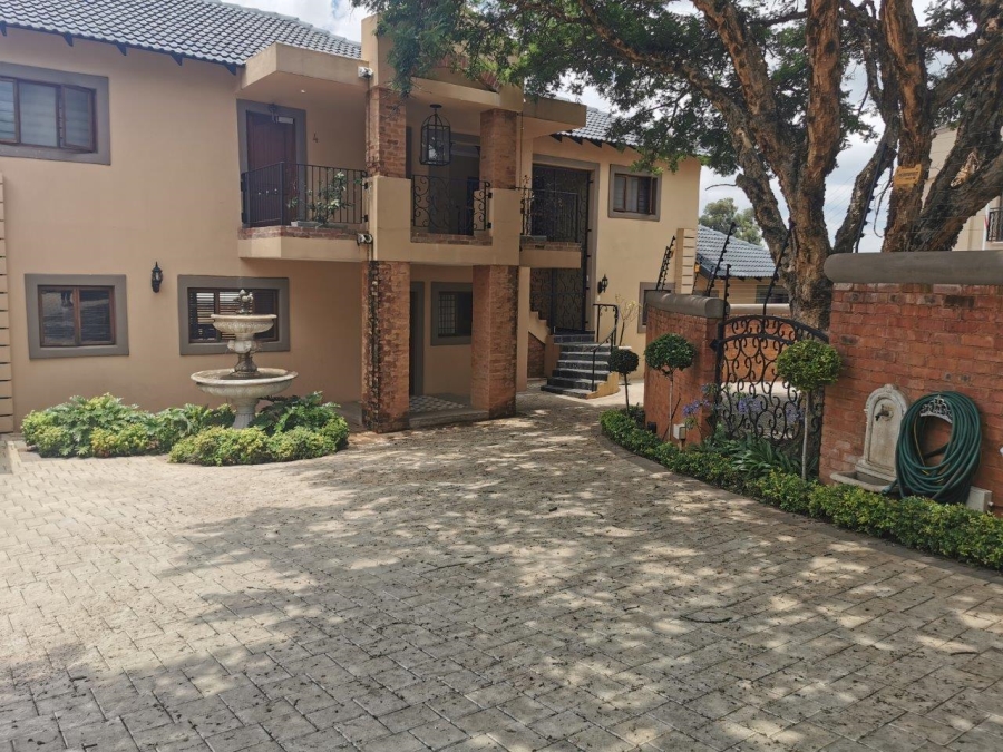 To Let 1 Bedroom Property for Rent in Eldoraigne Gauteng