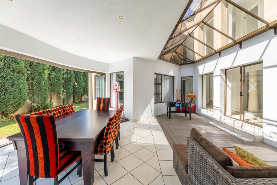 4 Bedroom Property for Sale in Sunninghill Gauteng