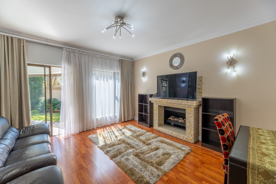 4 Bedroom Property for Sale in Sunninghill Gauteng