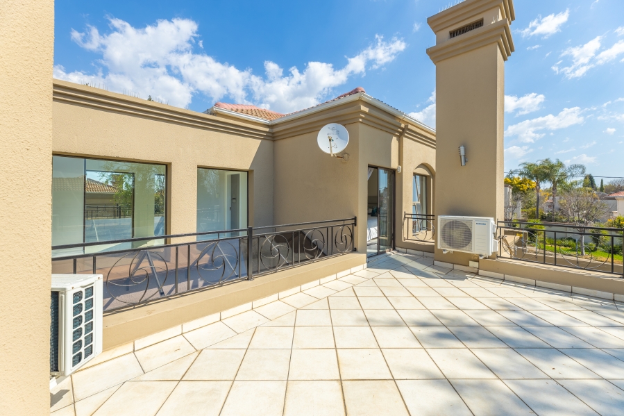 4 Bedroom Property for Sale in Sunninghill Gauteng