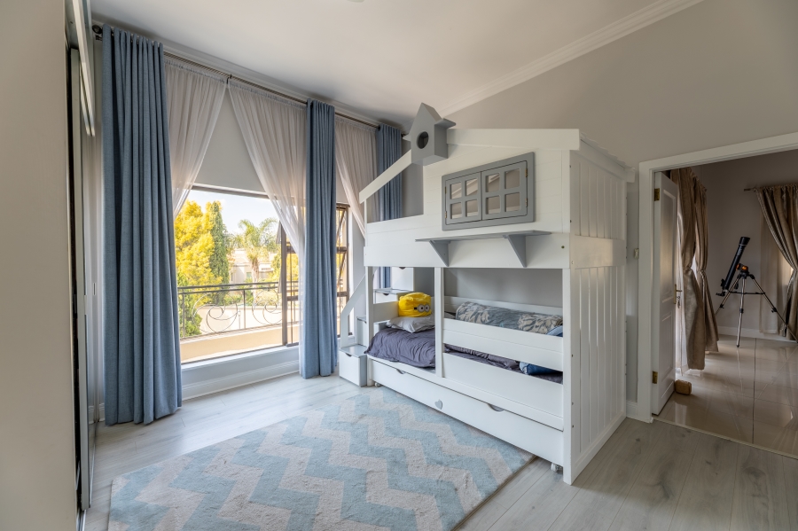 4 Bedroom Property for Sale in Sunninghill Gauteng