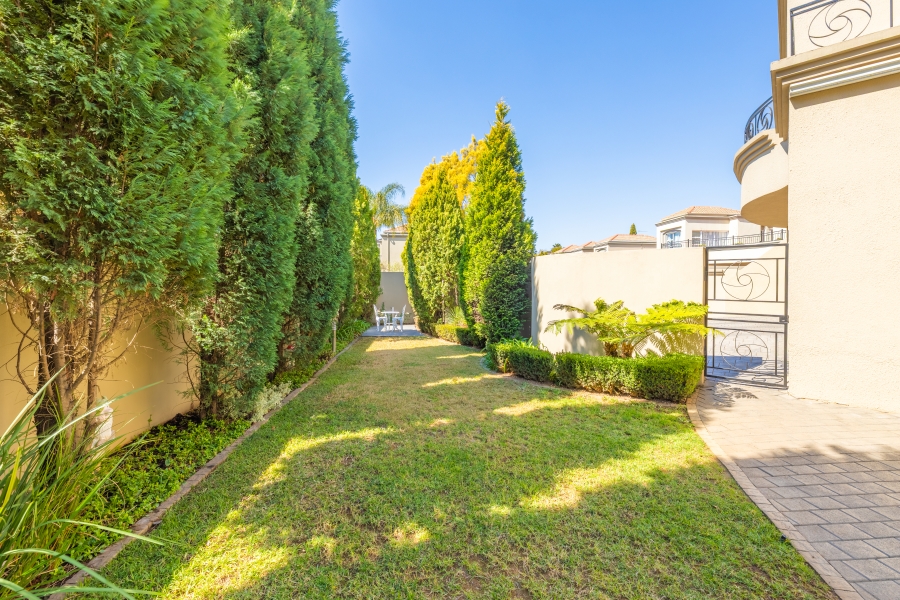 4 Bedroom Property for Sale in Sunninghill Gauteng