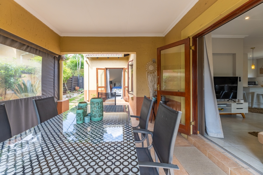 2 Bedroom Property for Sale in Douglasdale Gauteng