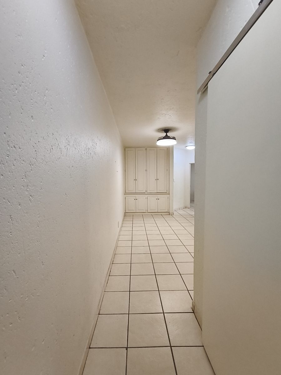 To Let 2 Bedroom Property for Rent in Fairland Gauteng