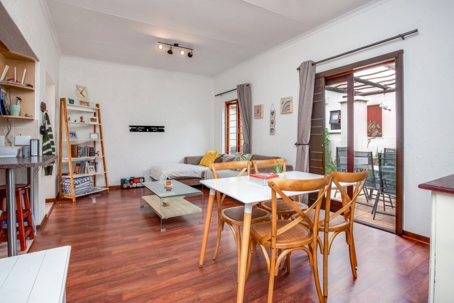 2 Bedroom Property for Sale in Sunninghill Gauteng