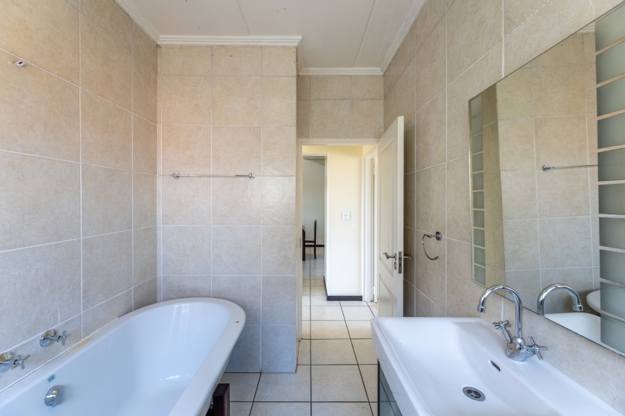 3 Bedroom Property for Sale in Sunninghill Gauteng