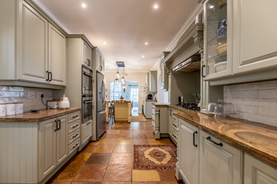 5 Bedroom Property for Sale in Bryanston Gauteng