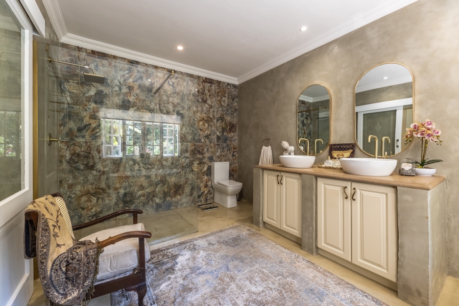 5 Bedroom Property for Sale in Bryanston Gauteng