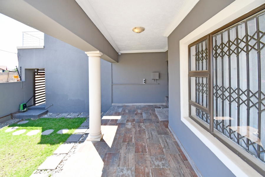 4 Bedroom Property for Sale in Cosmo City Gauteng