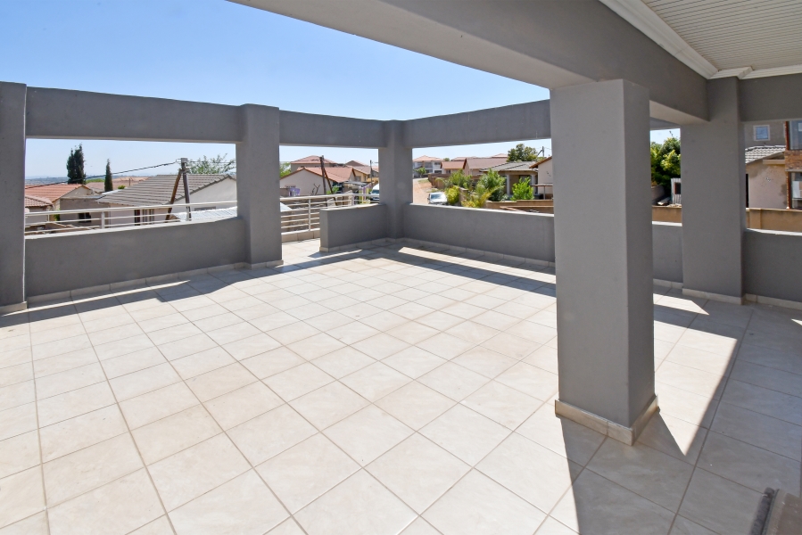 4 Bedroom Property for Sale in Cosmo City Gauteng