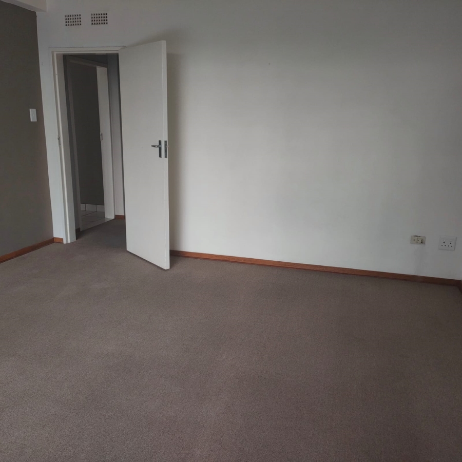 To Let 2 Bedroom Property for Rent in Darrenwood Gauteng