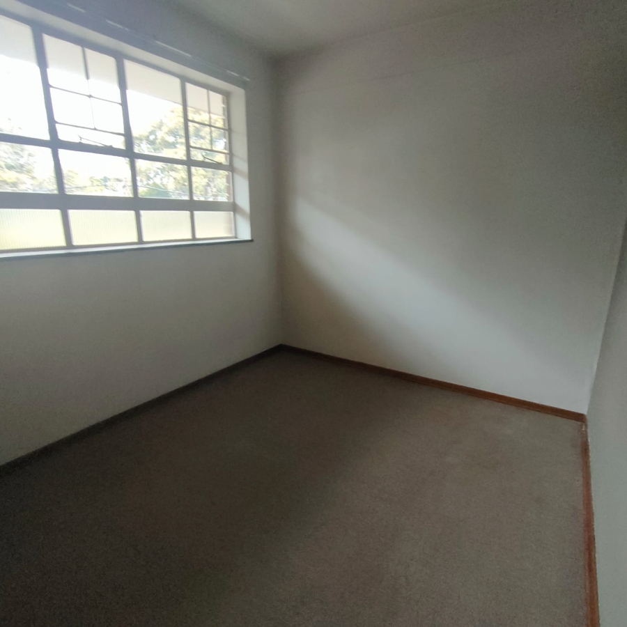 To Let 2 Bedroom Property for Rent in Darrenwood Gauteng