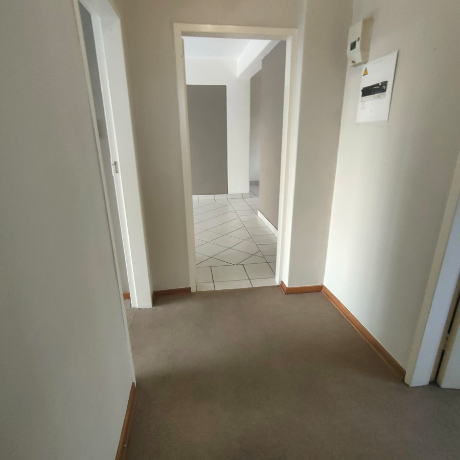 To Let 2 Bedroom Property for Rent in Darrenwood Gauteng