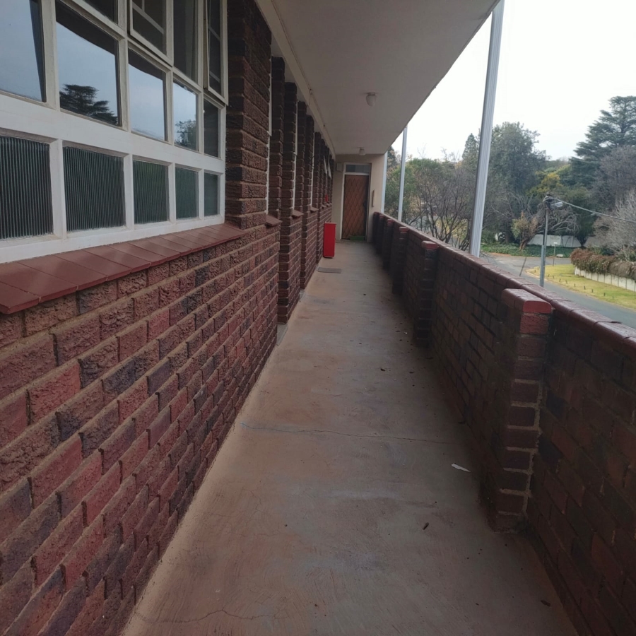 To Let 2 Bedroom Property for Rent in Darrenwood Gauteng