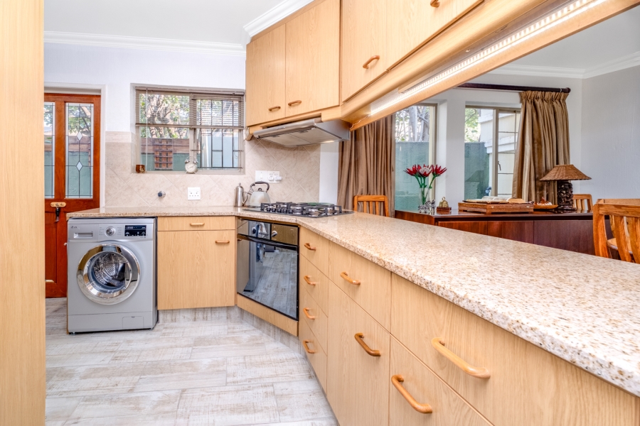 2 Bedroom Property for Sale in Lonehill Gauteng