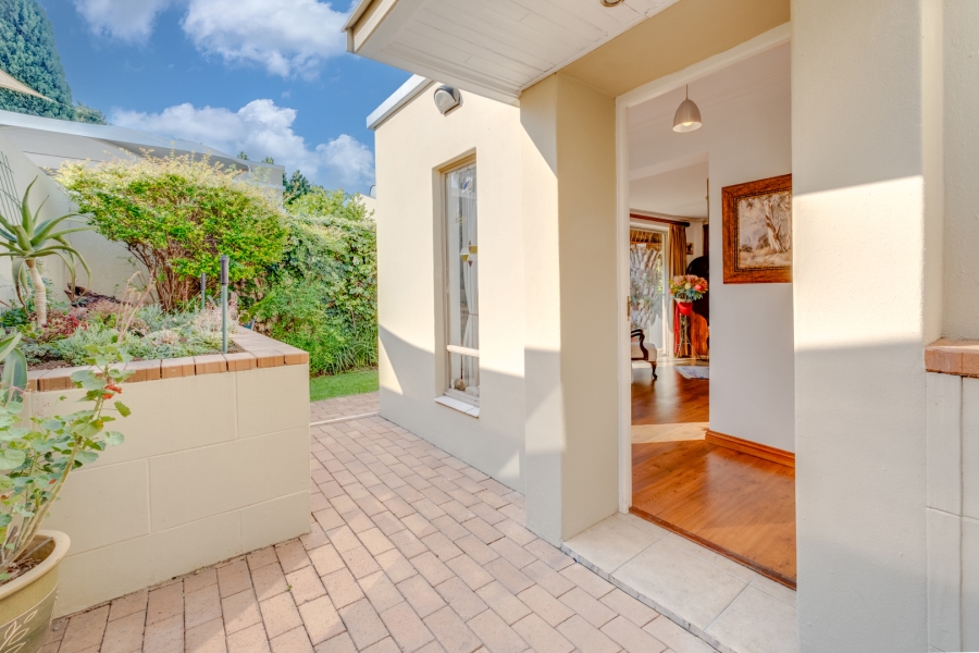 2 Bedroom Property for Sale in Lonehill Gauteng