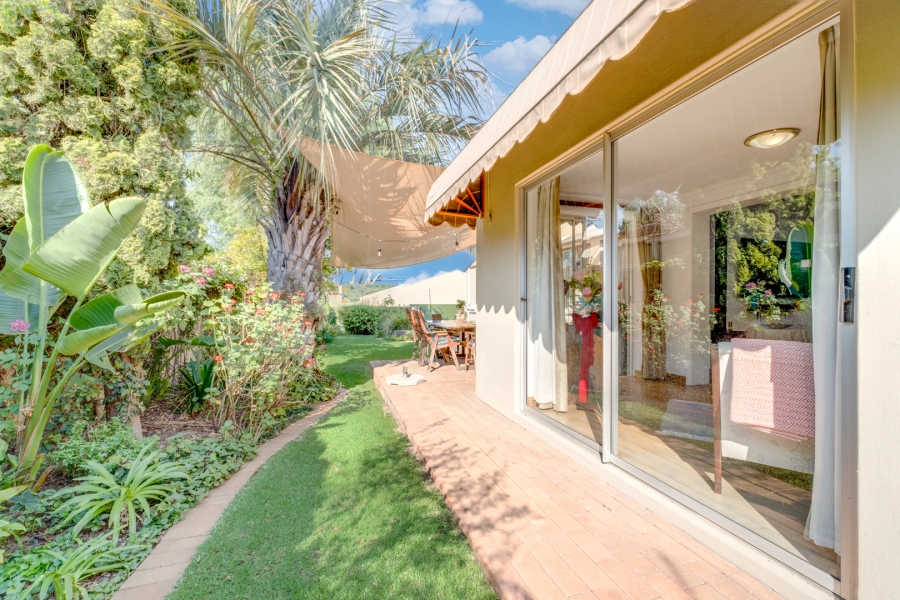 2 Bedroom Property for Sale in Lonehill Gauteng