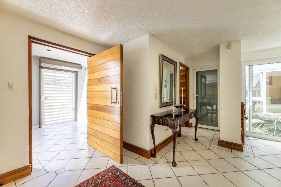 4 Bedroom Property for Sale in Woodmead Gauteng