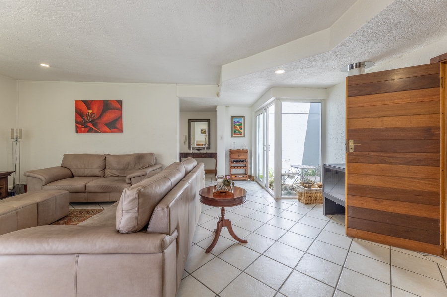 4 Bedroom Property for Sale in Woodmead Gauteng