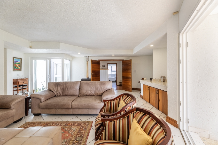 4 Bedroom Property for Sale in Woodmead Gauteng