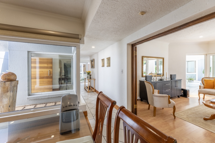 4 Bedroom Property for Sale in Woodmead Gauteng