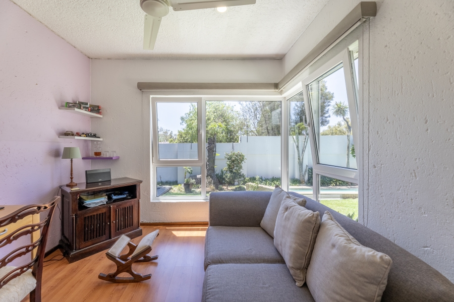 4 Bedroom Property for Sale in Woodmead Gauteng