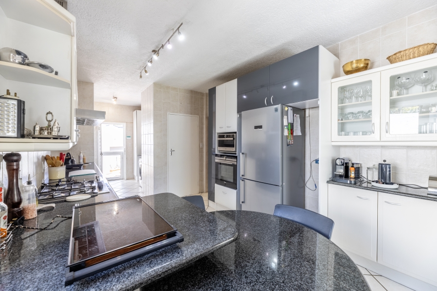 4 Bedroom Property for Sale in Woodmead Gauteng