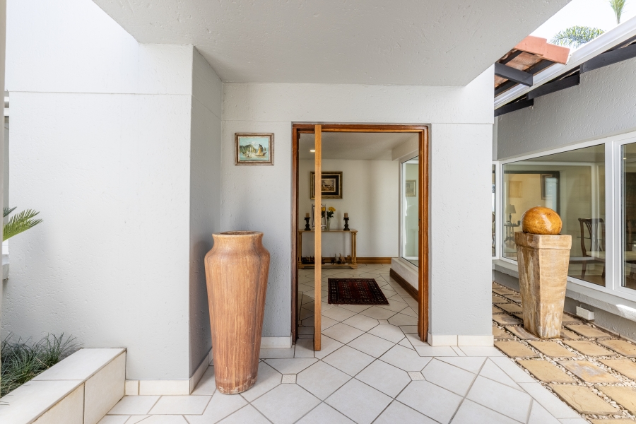 4 Bedroom Property for Sale in Woodmead Gauteng