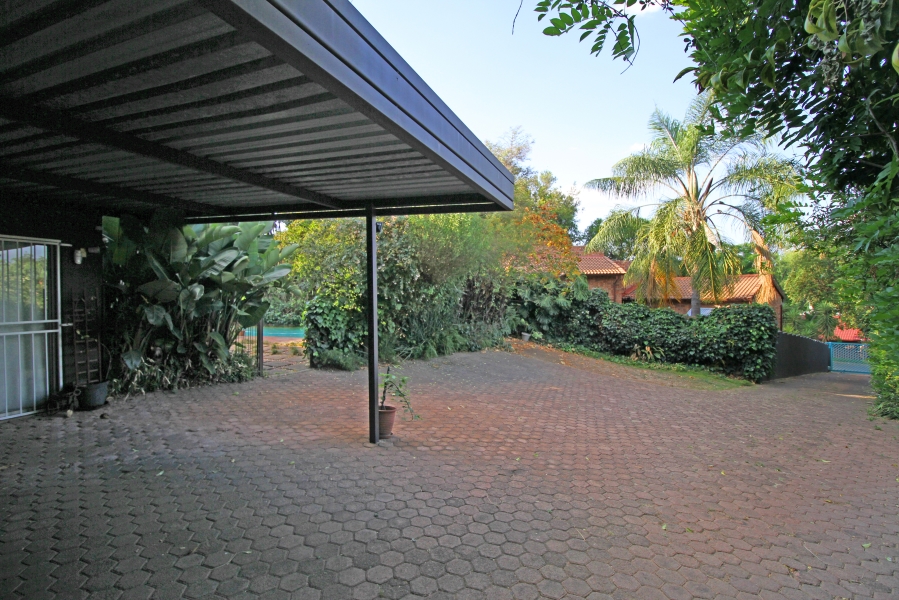 4 Bedroom Property for Sale in Weltevreden Park Gauteng