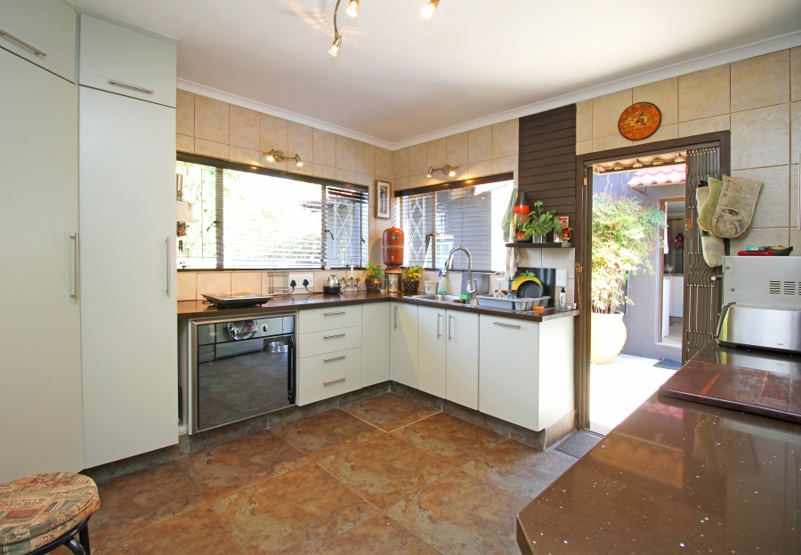 4 Bedroom Property for Sale in Weltevreden Park Gauteng