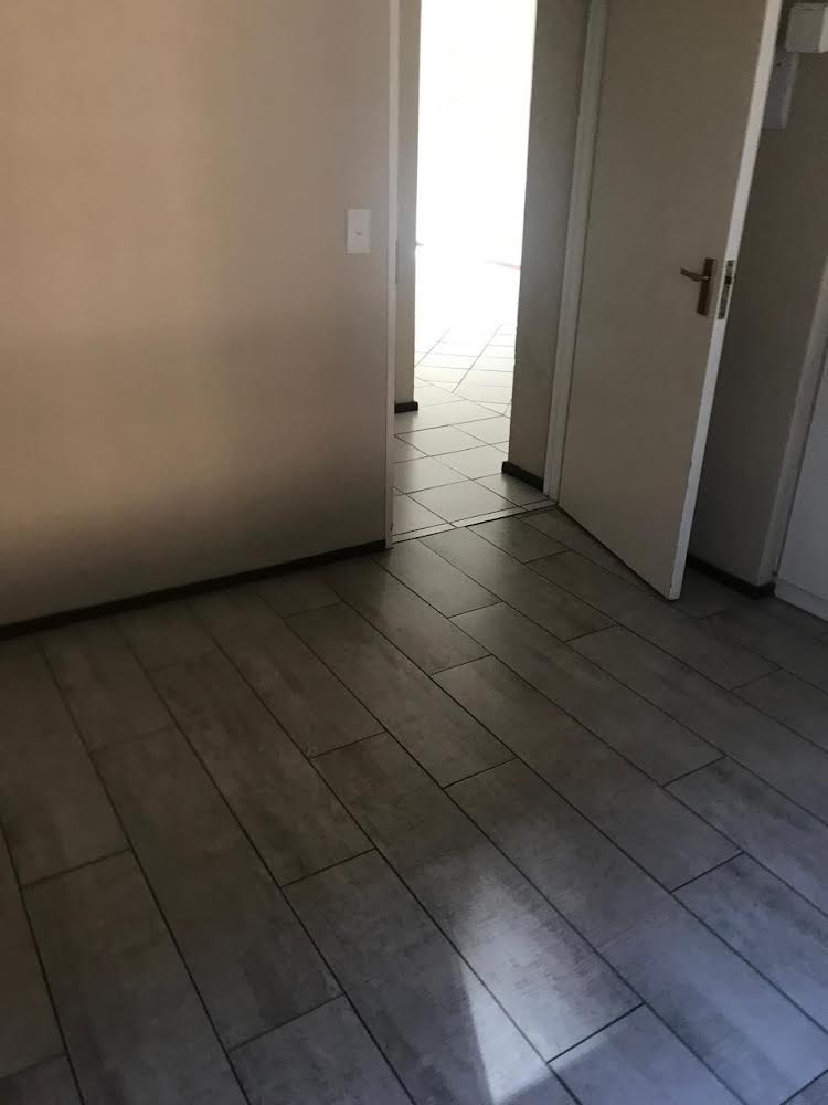 To Let 2 Bedroom Property for Rent in Douglasdale Gauteng